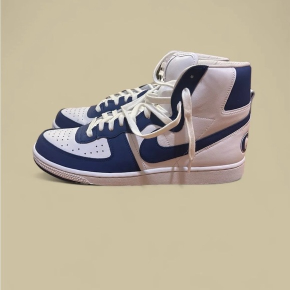 Comme Des Garsons X Nike High Trainer - Picture 8 of 8